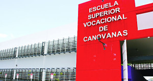 La nueva escuela vocacional en el barrio San Isidro de Canóvanas. (Fotos por Héctor J. Álvarez Colón/Presencia)