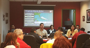 Alcalde, José Carlos Aponte y su equipo de emergencias. (Foto/Suministrada)