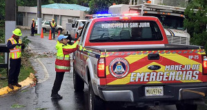 Carmen Yulín, alcaldesa de San Juan, junto a su equipo de emergencias. (Foto/Suministrada)