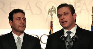  El gobernador Alejandro García Padilla partió el viernes a Europa y dejó a cargo como gobernador interino al otrora secretario de la Gobernación, Víctor Suárez. (Foto/Suministrada)