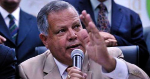 José A. Santiago, alcalde de Comerio. (Foto/Suministrada)